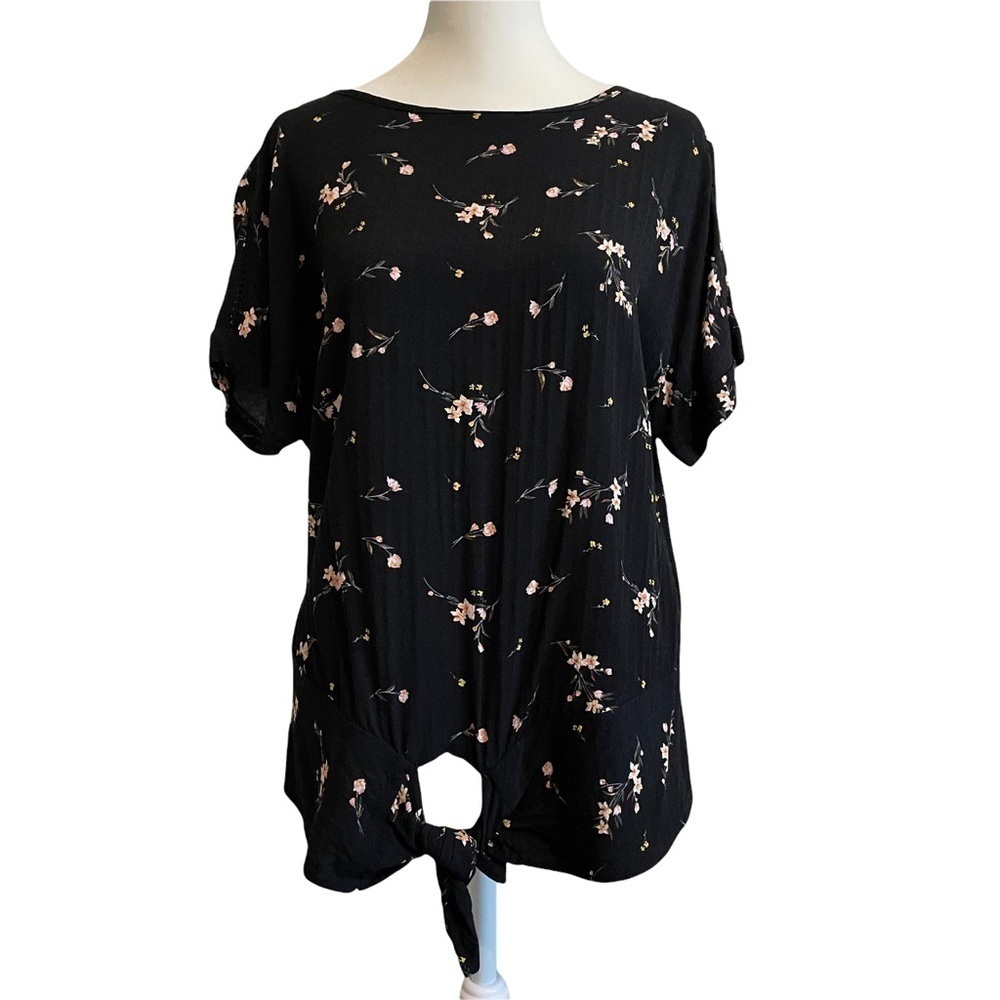 Buffalo David Bitton Black Floral Short Sleeve Tie Knot Shirt Size XS
